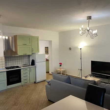 Elin'S View Stylish Central Apartment With Panoramic Terrace Tirana Exterior photo